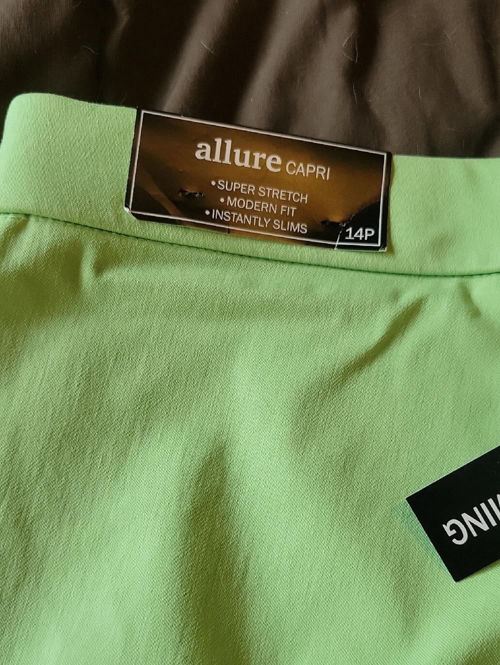 Allure Capri Stretch Capri Pants in Lime